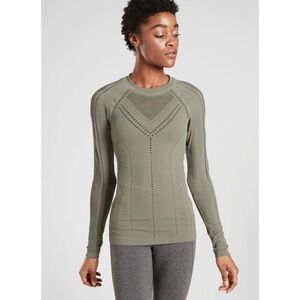 NWT Athleta Oxygen Long Sleeve Top - Size XS